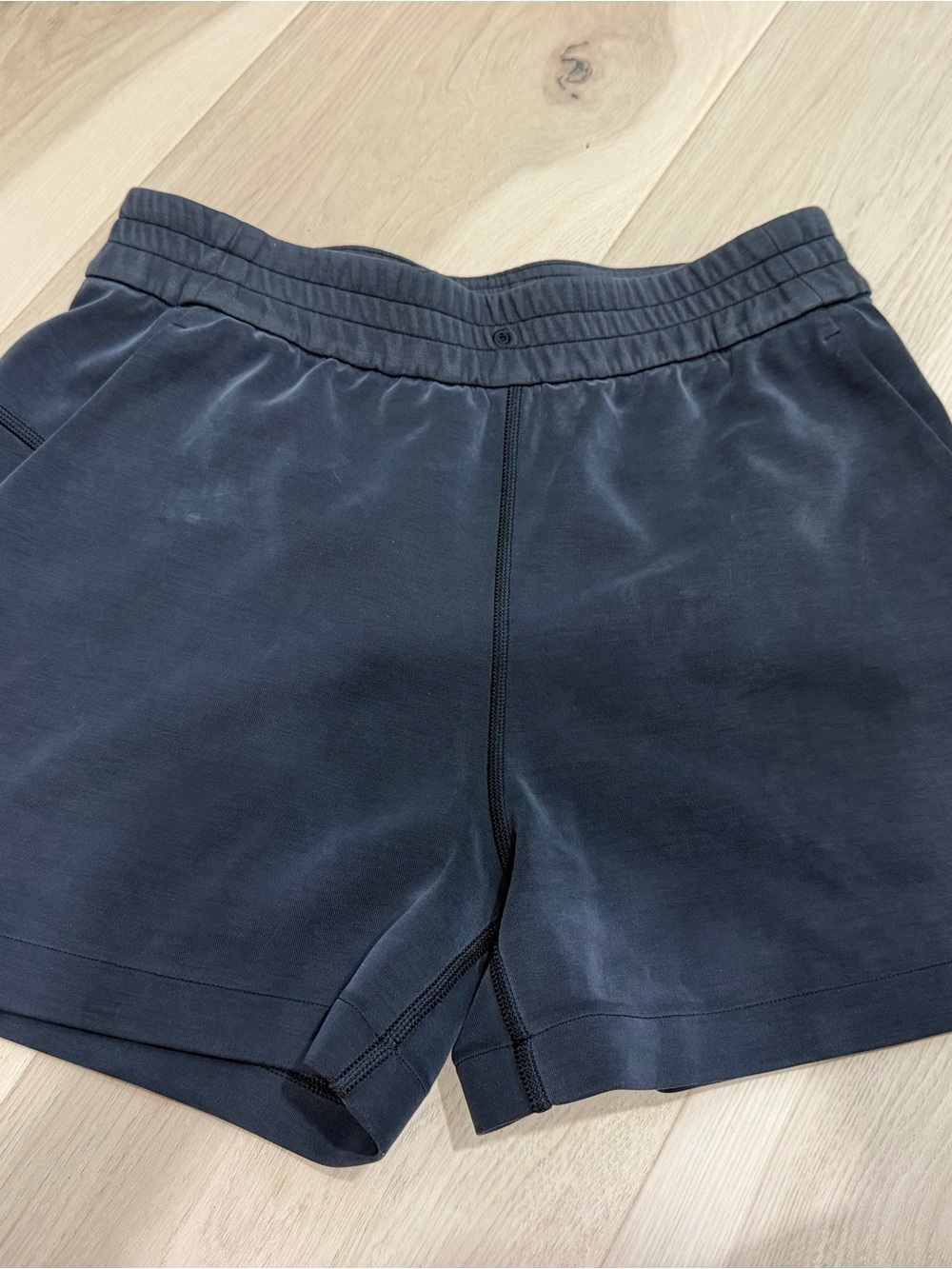 lululemon athletica Women's Athletic Shorts in Charcoal Black